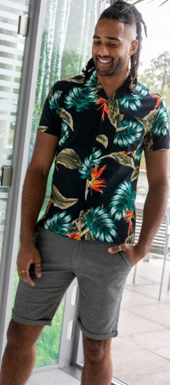 D555 Selby Hawaiian AOP Short Sleeve Revere Collar Shirt Black - Camisas - Camisas 2XL-10XL