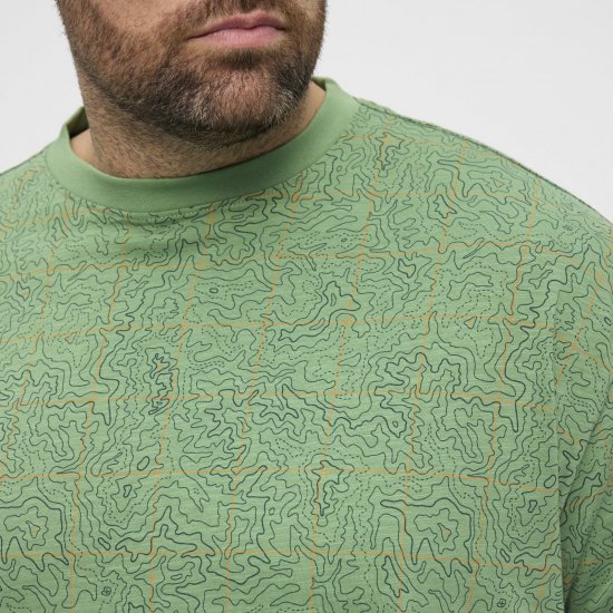 North Latitude Allover Printed Camiseta Verde Medio - Camisetas - Camisetas - 2XL-14XL