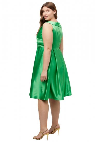 Ulla Popken 817135 Vestido de noche evasé con cuello de pico Verde - Vestidos de noche - Vestidos de fiesta de gran talla