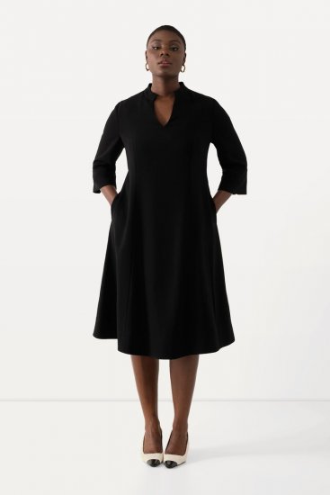 Ulla Popken 823290 Vestido midi con cuello de pico Negro - Vestidos midi - Vestidos midi de talla grande