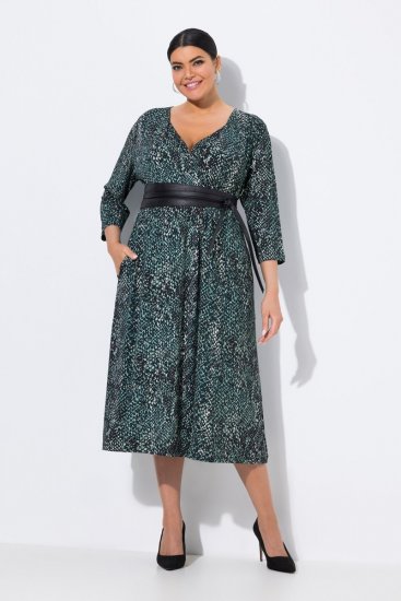 Ulla Popken 841839 Vestido de jersey con estampado animal y manga 3/4 Verde oscuro - Vestidos midi - Vestidos midi de talla grande
