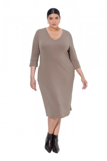 Ulla Popken 841952 Vestido de felpa con cuello de pico Marrón claro - Vestidos - Vestidos para todas las tallas
