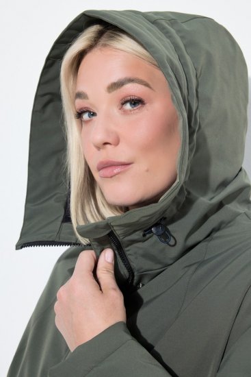 Ulla Popken 842008 Abrigo técnico Verde - Abrigos - Abrigos de talla grande