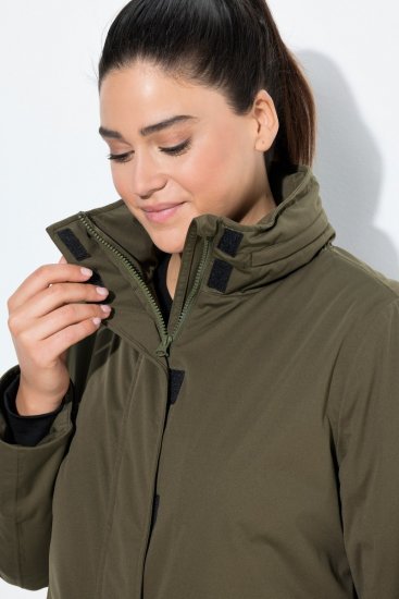 Ulla Popken 843480 Abrigo técnico HYPRAR bicolor con capucha Verde oliva - Abrigos - Abrigos de talla grande
