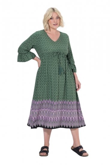 Ulla Popken 847798 Vestido midi evasé con cuello de pico Verde oscuro - Vestidos midi - Vestidos midi de talla grande