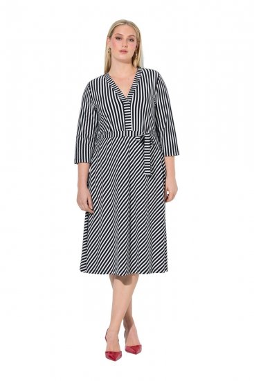 Ulla Popken 848052 Vestido midi de rayas con cinturón anudado Negro - Vestidos midi - Vestidos midi de talla grande