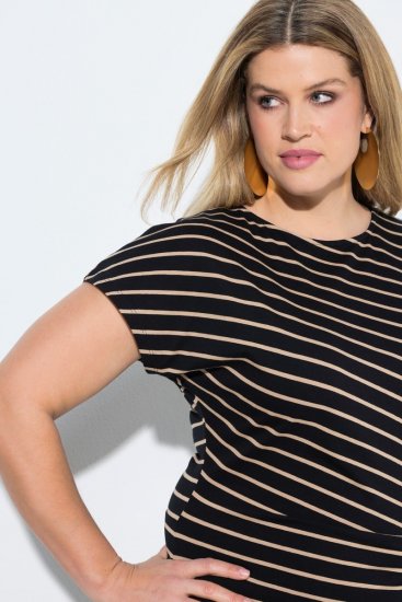 Ulla Popken 848921 Vestido de jersey de rayas con cinturón anudado Negro - Vestidos maxi - Vestidos largos en tallas grandes