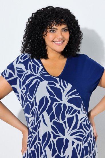 Ulla Popken 849033 Vestido de gasa de manga corta con cuello de pico Azul marino - Vestidos - Vestidos para todas las tallas