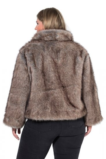 Ulla Popken 854617 Chaqueta de pelo sintético Beige - Chaquetas - Chaquetas para mujer en tallas grandes