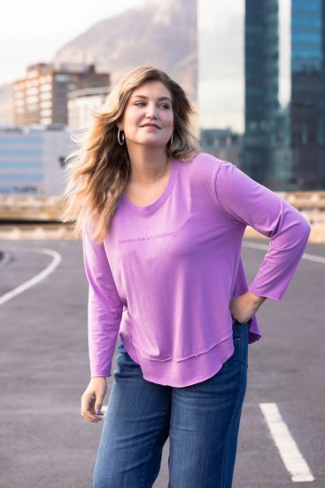 Ulla Popken Layered Look Memories Embroidered Long Sleeve Tee Amethyst - Camisetas estampadas para mujer - 