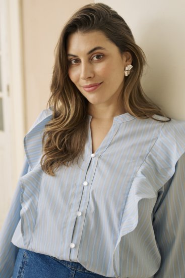 Kaffe Curve Lenia Flounce Shirt Powder Blue Stripe - Blusas tipo camisa - 