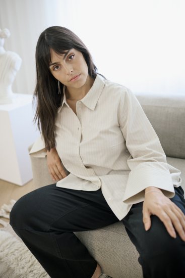 Kaffe Curve Josa Shirt Feather Grey Stripe - Blusas tipo camisa - 