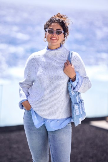 Ulla Popken Striped Wool Blend Turtleneck Sweater Sky Blue - Sudaderas y hoodies - 