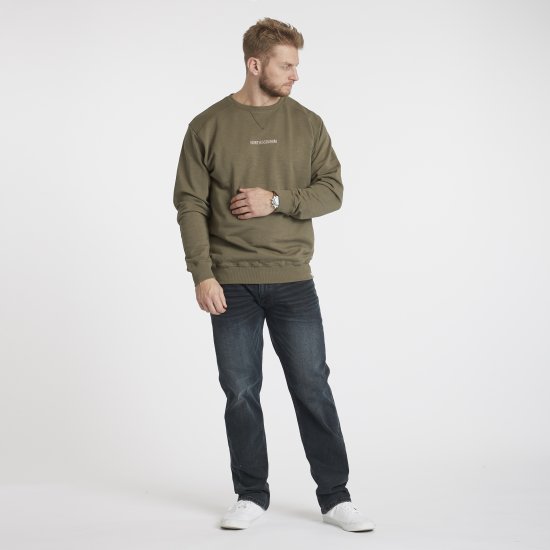 North Latitude Denim Logo Sweatshirt Dusty Olive Green TALL - TALL sudaderas - Sudaderas TALL para hombre alto