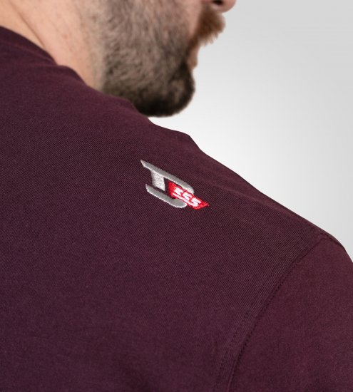 D555 Grimsby Rock n' Roll Skull Printed T-Shirt Burgundy - Camisetas con estampado - Camisetas con estampado - 2XL-8XL