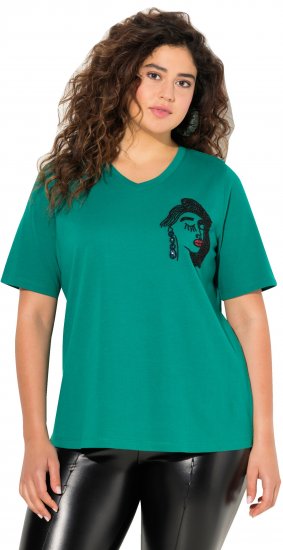 Ulla Popken Embroidered Face Motif Short Sleeve V-Neck Tee Emerald Green - Camisetas estampadas para mujer - 