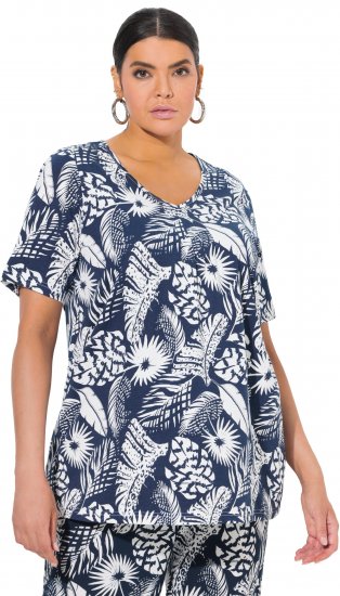 Ulla Popken Feather Print Short Sleeve V-Neck Tee Ink Blue - Camisetas estampadas para mujer - 