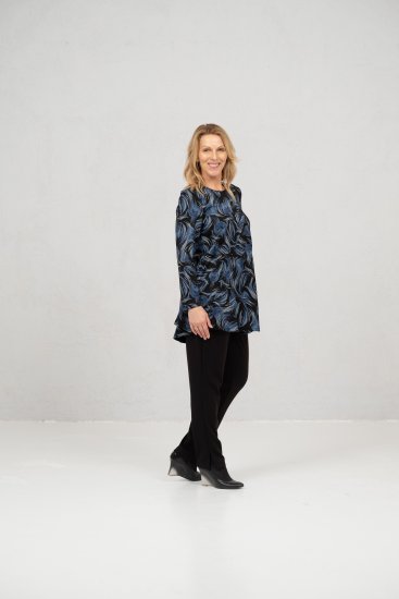 Scandinavian Caramel Swirls Tunic Blue - Camisetas estampadas para mujer - 
